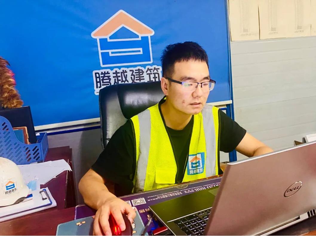 先鋒人物|擇一事、專(zhuān)一業(yè)的工地“超級(jí)鐵人”